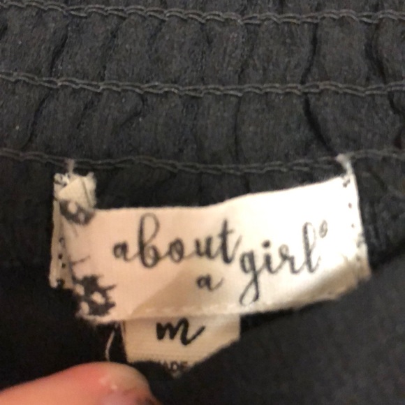 Embroidered Drawstring Shorts - Picture 3 of 4